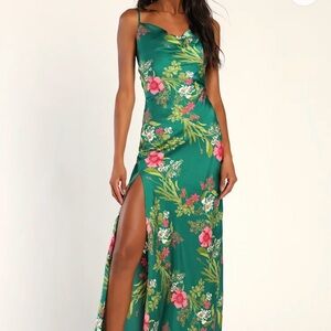 Absolutely Unique Green Floral Satin Lace-Up Cowl Maxi Dress small
